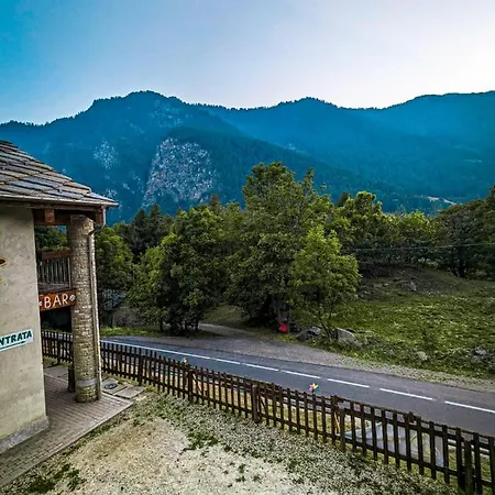 Otel Rifugio Aleve Castello (Piedmont)